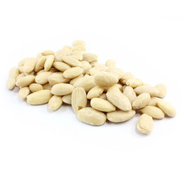 Almonds blanched whole 500 Gr لوز مقشر حب
